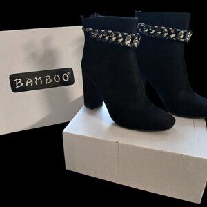 Bamboo Ankle Boots Womens US 10 Black Suede Side Zip Gold Chain